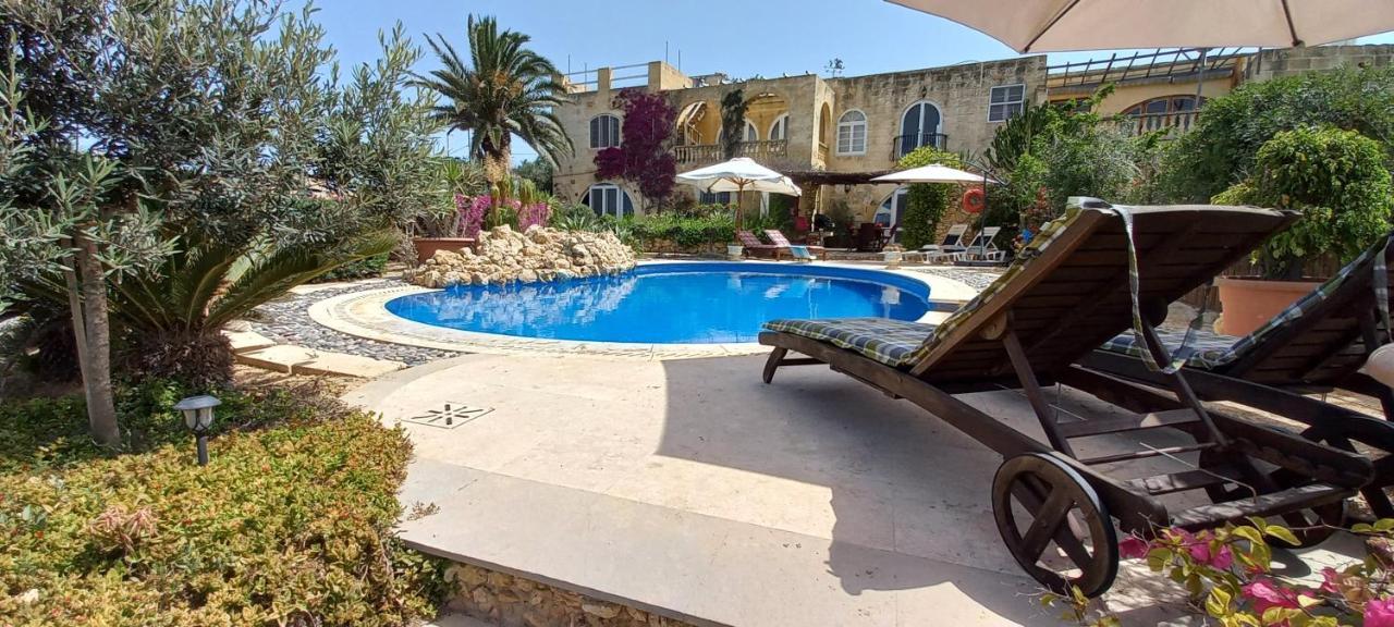 Dar Ta' Xmun - Idyllic Farmhouse With Pool, Garden, Seaview & Sunset 圣劳伦斯 外观 照片