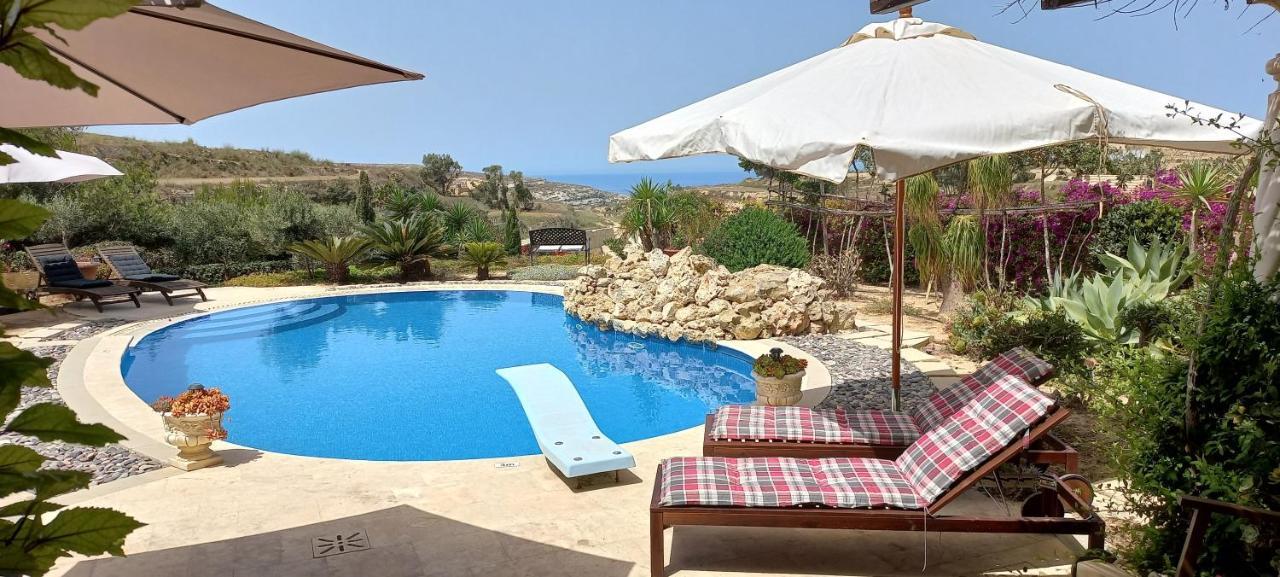 Dar Ta' Xmun - Idyllic Farmhouse With Pool, Garden, Seaview & Sunset 圣劳伦斯 外观 照片