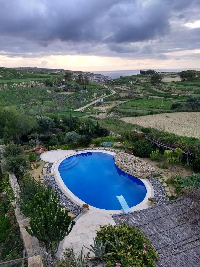 Dar Ta' Xmun - Idyllic Farmhouse With Pool, Garden, Seaview & Sunset 圣劳伦斯 外观 照片